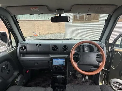 Daihatsu Naked