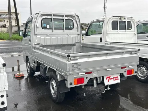 Nissan Clipper Truck