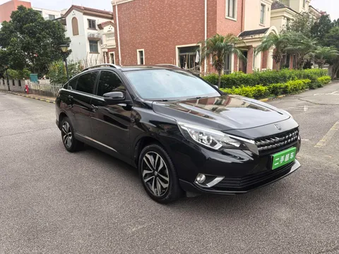 Venucia T90