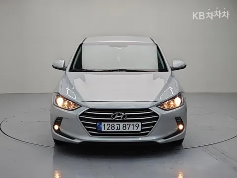 Hyundai Elantra (Avante)