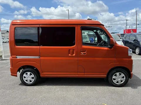 Toyota Pixis Van