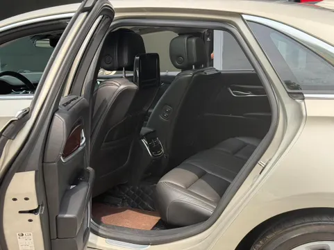 Cadillac XTS