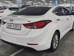 Hyundai Elantra (Avante)