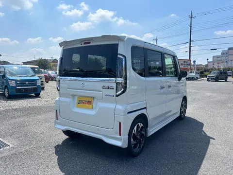 Suzuki Spacia Custom