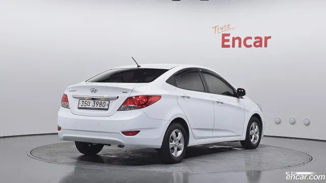 Hyundai Accent
