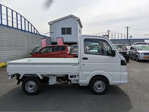 Nissan Clipper Truck