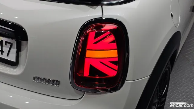 MINI Cooper Convertible