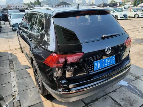 Volkswagen Tiguan L