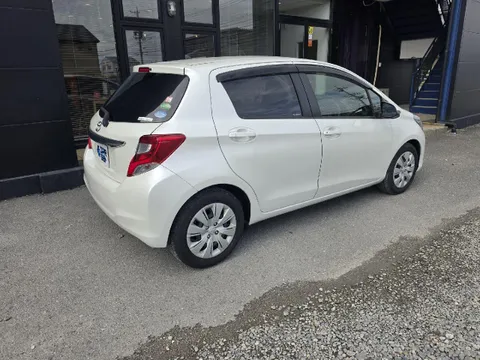 Toyota Yaris (Vitz)
