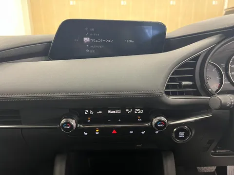 Mazda MAZDA3 Fastback
