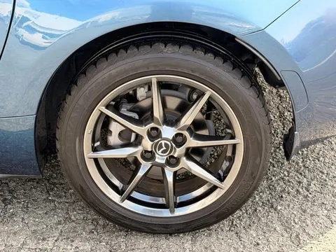 Mazda MX-5 (Roadster)