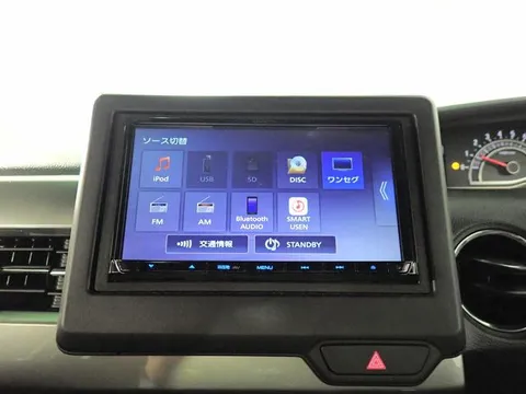 Honda N-BOX Custom