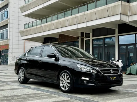 Peugeot 408