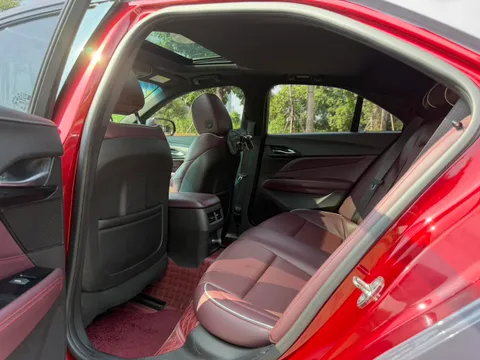 Cadillac CT4
