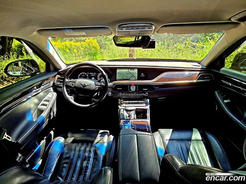 Genesis G90 (EQ900)