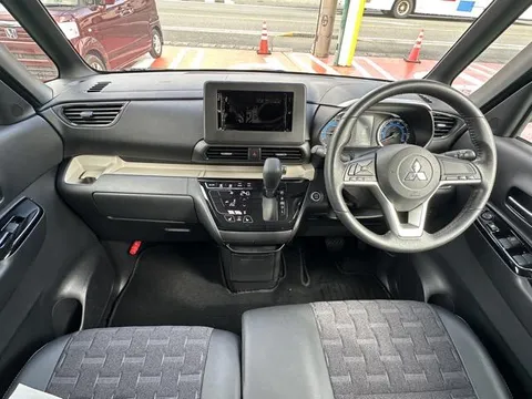 Mitsubishi Delica Mini