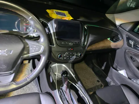 Chevrolet Malibu XL
