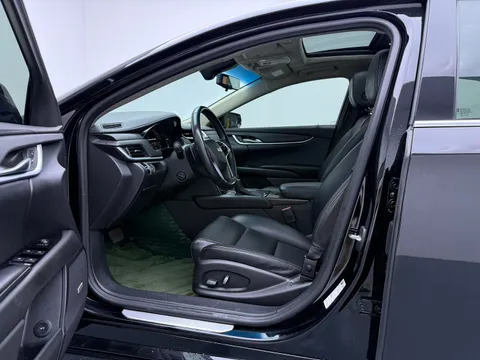 Cadillac XTS