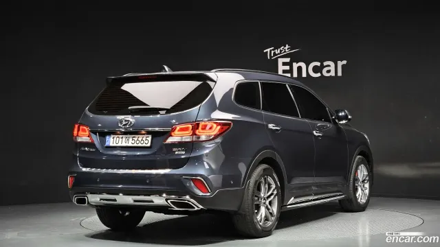 Hyundai Grand Santa Fe (Maxcruz)