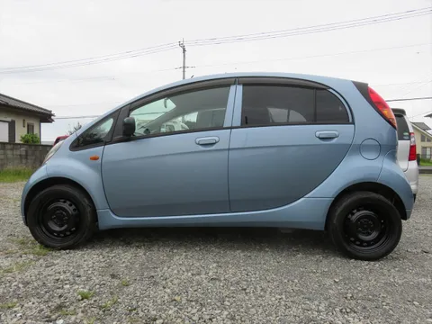 Mitsubishi I