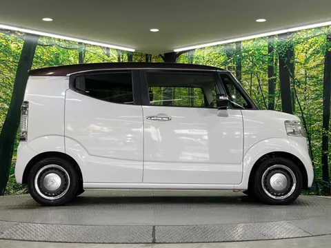 Honda N-BOX Slash