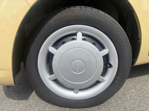 Daihatsu Mira Tocot