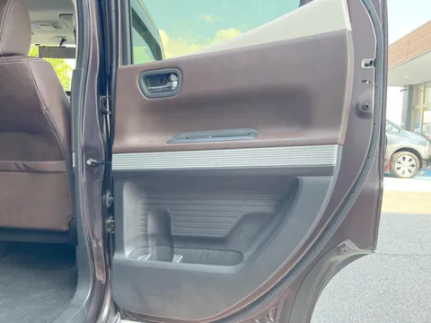 Honda N-BOX Slash