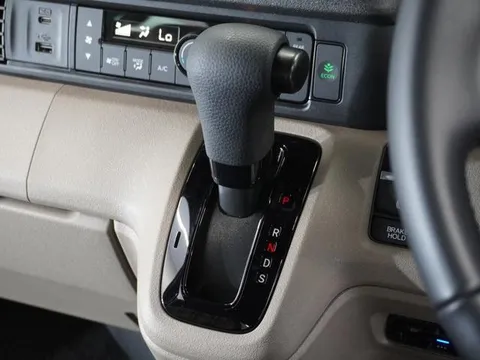 Honda N-BOX Joy