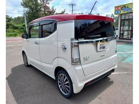 Honda N-BOX Slash