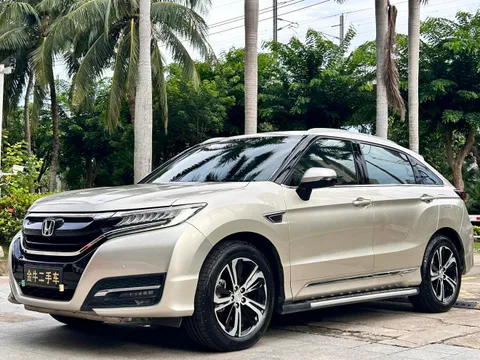 Honda UR-V