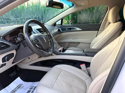 Lincoln MKZ