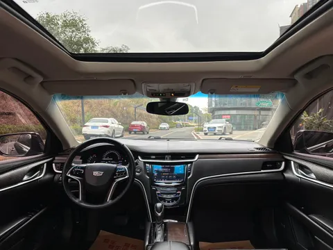 Cadillac XTS