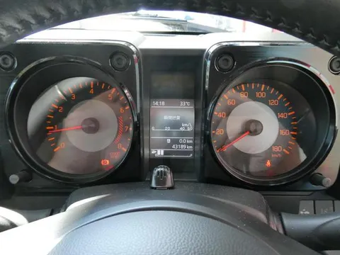Suzuki Jimny Sierra