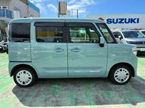 Suzuki Spacia