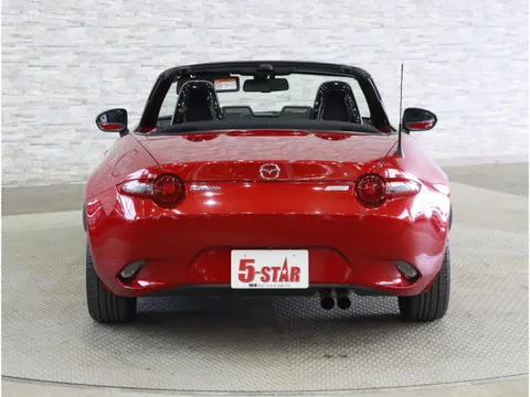 Mazda MX-5 (Roadster)