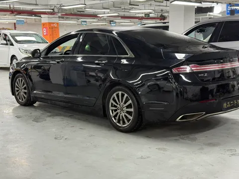 Lincoln MKZ