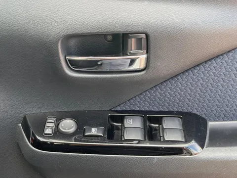 Mitsubishi eK X