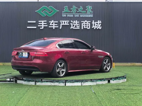 Jaguar XE