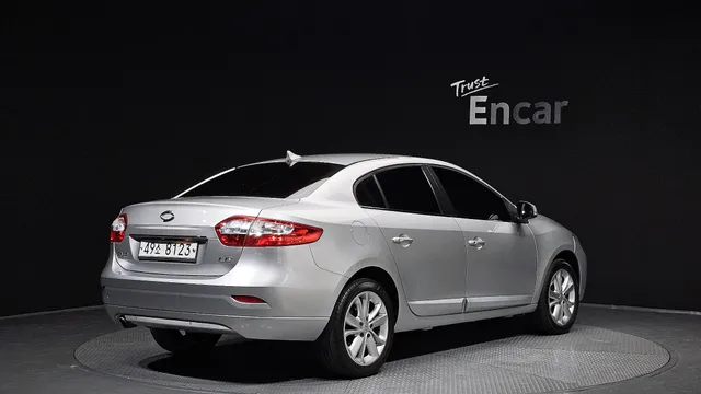 Renault SM3