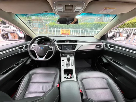 Geely Emgrand GL