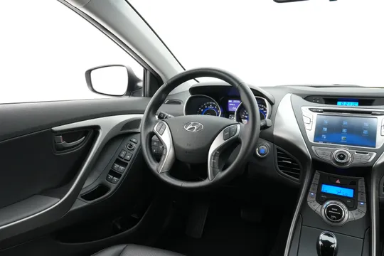 Hyundai Elantra (Avante)