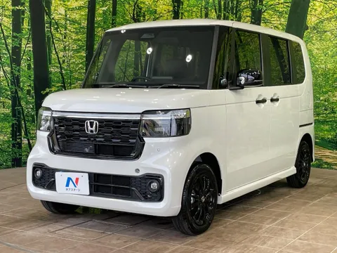 Honda N-BOX Custom