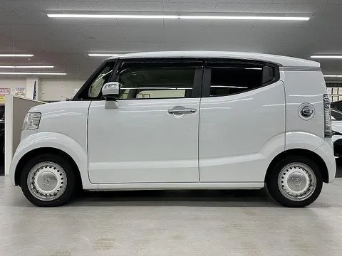 Honda N-BOX Slash