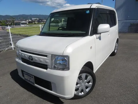 Toyota Pixis Space