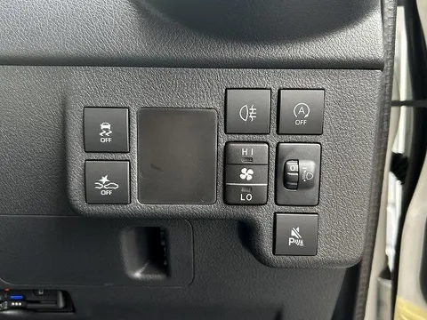 Toyota TownAce Van