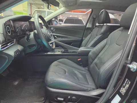 Hyundai Elantra (Avante)