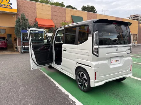 Suzuki Spacia Custom