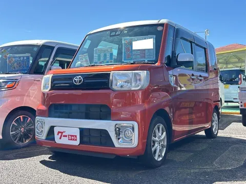 Toyota Pixis Mega
