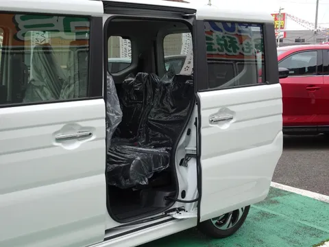 Suzuki Spacia Custom