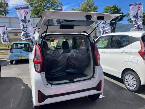 Mitsubishi eK Wagon